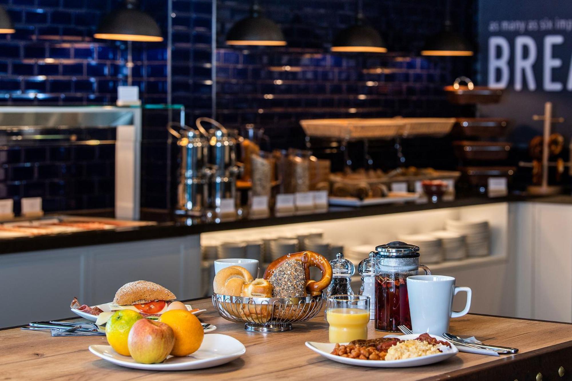 Premier Inn Hamburg City Zentrum Εξωτερικό φωτογραφία